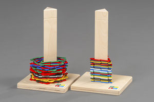 Klassensatz Klickies inkl. Arbeitsheft „Mit Klickies arbeiten“, Soft-Cover Buch „Spiele zur Unterrichtsgestaltung – Mathematik“ & 5x Klickies-Ordnungs-Holzständern