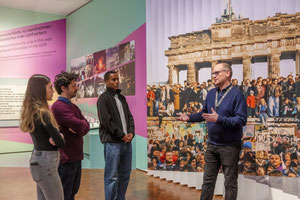 1x Eintritt für eine Schulklasse (30 Personen) in das Deutsche Historische Museum: Ausstellung „Natur und deutsche Geschichte. Glaube – Biologie – Macht“.

Bild Copyright ©DHM/Alexander Schippel